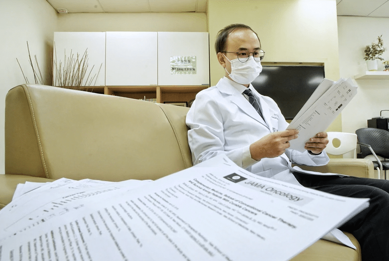 港大臨床腫瘤學系臨床助理教授蘇子謙指,現時有關「四小寶」的臨床研究數量不多,即使有也是以研究減輕藥物副作用的效果為主, 未見單獨使用對抗癌有明顯功效