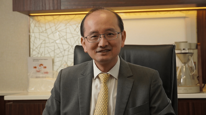 港大醫學院外科學系名譽教授潘冬平